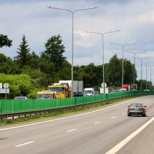 Nuo Kauno link Vilniaus – didžiulė spūstis: automobiliai vos juda