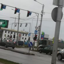Judrioje Kauno sankryžoje – netikėta kliūtis: eismas gali strigti kelias valandas