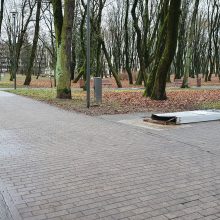 Ramybės parke kažkam užkliuvo istorinis stendas