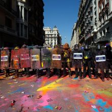 Barselonoje – policijos ir separatistų susirėmimai