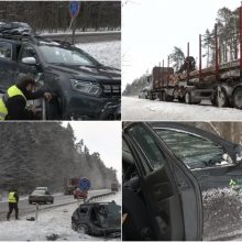 Po siaubingų avarijų kelininkai primena: jau – nebe vasara