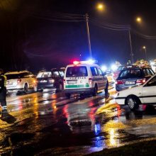 Lentvaryje moters vairuojama „Audi“ partrenkė girtą pėsčiąjį: vyras staigiai įšoko į gatvę