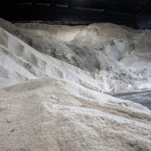 Kaunas žiemos iššūkiams pasiruošęs: išrikiuota technika, sandėliai užpildyti druskos atsargomis
