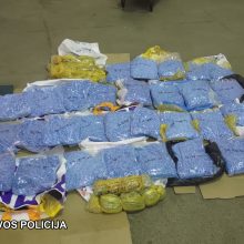 Smūgis narkomafijai: į rinką nepateko 2 mln. eurų vertės 110 kg ekstazio, sulaikyti du latviai