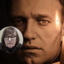 Skelbiama, kad A. Navalno kūnas perduotas jo motinai 