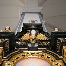 Kauno Šv. Jurgio Kankinio bažnyčios altoriuje – žinutė iš praeities
