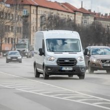 Karaliaus Mindaugo prospekte – eismo chaosas: avarinės situacijos ir vairuotojų barniai