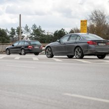 Karaliaus Mindaugo prospekte – eismo chaosas: avarinės situacijos ir vairuotojų barniai