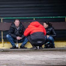 Alaus baro kaimynystė gąsdina: ko tik čia neprisižiūrime – keikiasi, voliojasi, šlapinasi