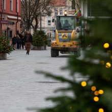 Vilniaus gatvė puošiama, bet darbų pabaigos teks palaukti