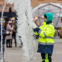 Kauno eglė įžiebta, bet darbai – nebaigti