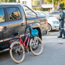 Kauno pareigūnai pažeidėjus tramdė slaptu ginklu: pavojingiausi buvo dviratininkai