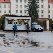 Iš troleibuso išlaipinta kaunietė: eismo organizavimas prie Klinikų – baisus