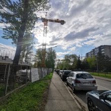 Vyras apie statybų kaimynystę: važinėti po kabančiais betoniniais blokais – itin nesmagi patirtis