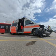 Judrioje sankryžoje nepraleistas medikų ekipažas: švyturėliai nepadėjo