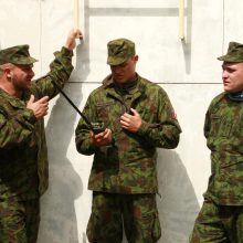 „Tikri vyrai“: atsispaudimai Lietuvos kariuomenėje kelia juoką 