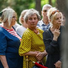 Kaune amžinojo poilsio atgulė A. Adamkienė: ji dovana nuo Dievo mums