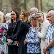 Kaune amžinojo poilsio atgulė A. Adamkienė: ji dovana nuo Dievo mums