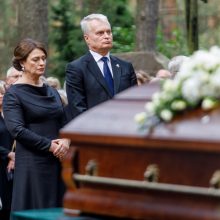 Kaune amžinojo poilsio atgulė A. Adamkienė: ji dovana nuo Dievo mums