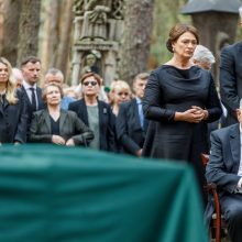Kaune amžinojo poilsio atgulė A. Adamkienė: ji dovana nuo Dievo mums