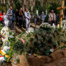 Kaune amžinojo poilsio atgulė A. Adamkienė: ji dovana nuo Dievo mums