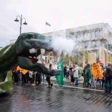 Vilniuje paminėta Fiziko Diena: šventės simbolis Dinas Zauras kvietė į eiseną Gedimino prospektu