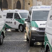 Mikroautobuso vairuotojas mėgino užsidirbti iš neteisėtai pasisavintų degalų