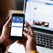 Sukčiai socialiniame tinkle apsimetė mergina ir išviliojo apie 28 tūkst. eurų