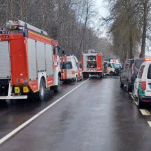 Šiurpi mikroautobusų kaktomuša pakaunėje: yra žuvusių ir sužeistų