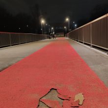 Savivaldybė apie užfiksuotas tilto nuotraukas: tai – smulkūs defektai