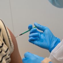 Dėl sutrikusio „Moderna“ vakcinos tiekimo daliai kauniečių bus atidėti skiepai antrąja doze
