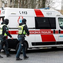Prie daugiabučio Vilniuje rastas vyro lavonas: įtariama savižudybė