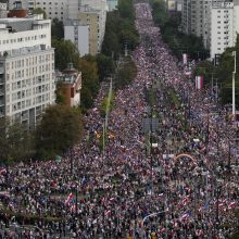 Didžiausia demonstracija Varšuvos istorijoje: 1 mln. žmonių susirinko protestuoti prieš vyriausybę