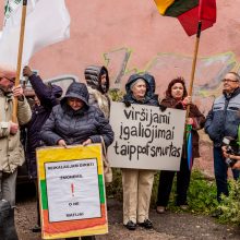 Skandalingoje vaikų paėmimo istorijoje – netikėtas posūkis: tėvui pareikšti įtarimai