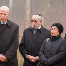 Vandžiogaloje atidarytas memorialas holokausto aukoms