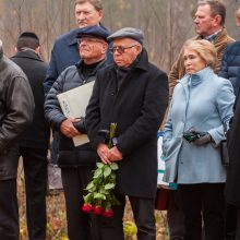 Vandžiogaloje atidarytas memorialas holokausto aukoms