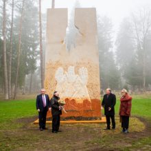 Vandžiogaloje atidarytas memorialas holokausto aukoms