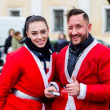 Kalėdų Seneliai į Rotušės aikštę sulėkė keturračiais