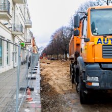 Laisvės alėjoje jau klojama nauja danga