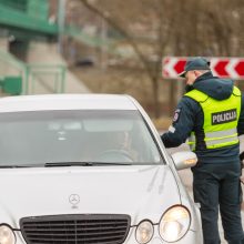 Per reidą įkliuvę kelių gaideliai – ir girti, ir neprisisegę saugos diržais