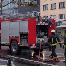 Paaiškėjo, kodėl užsidegė troleibusas: senąsias „Škodas“ žada tikrinti akyliau