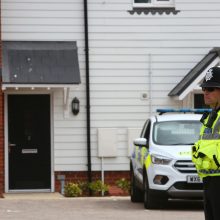 Po šaudymo Londone sulaikytas vyras, sužeista 7-metė kritinės būklės