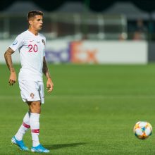 Asmenukę su C. Ronaldo norėjusiam pasidaryti vyrui gresia nemalonumai