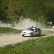 Ralis Ukrainoje: vietiniai varto automobilius, podiumą užleidžia lietuviams