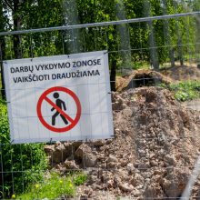 Permainos Kalniečių parke: gyventojams teks uostyti tualetų smarvę?