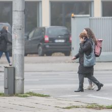 Kaune reidą vykdę pareigūnai: pėstieji perėjose iš rankų nepaleidžia telefonų