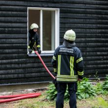 Įtartinas gaisras Panemunėje: tyrimą perėmė policija