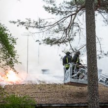 Įtartinas gaisras Panemunėje: tyrimą perėmė policija