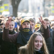 Ilgoje eisenoje – šimtmetį mininti S. Dariaus ir S. Girėno gimnazija