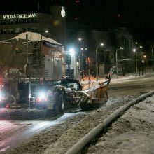 Naktinė ekskursija po Kauno gatves: žvilgsnis į kelininkų darbą